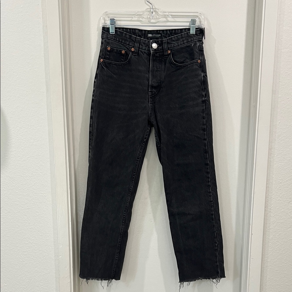 Zara High-Rise Black Straight Jeans